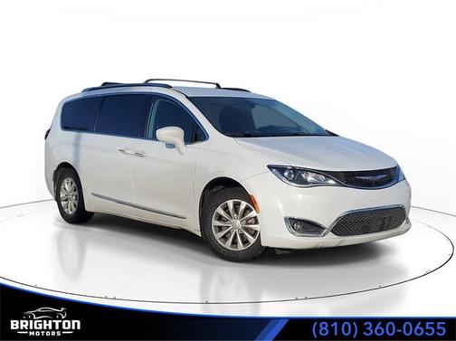 2018 Chrysler Pacifica Touring-L