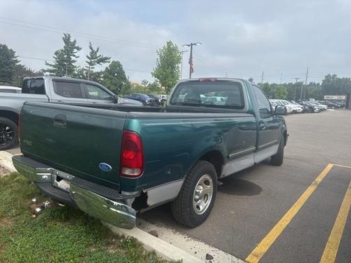 1997 Ford F-150 XL