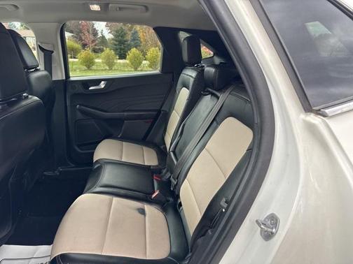 2021 Ford Escape Titanium