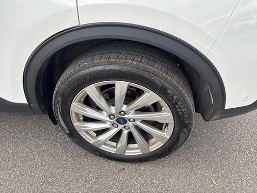 2021 Ford Escape Titanium