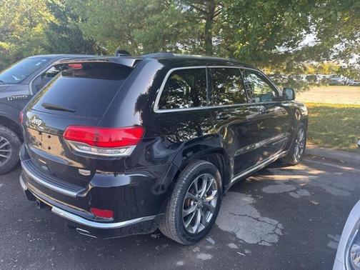 2021 Jeep Grand Cherokee Summit