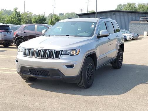 2019 Jeep Grand Cherokee Laredo