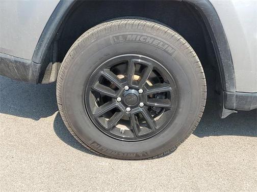 2019 Jeep Grand Cherokee Laredo