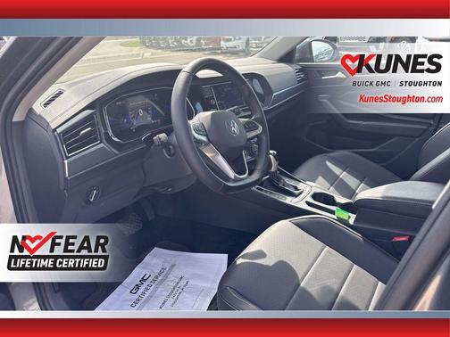 Platinum Gray Metallic 2023 Volkswagen Jetta 1.5T SE