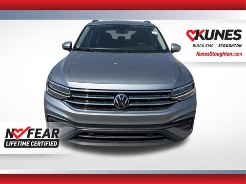 Pyrite Silver Metallic 2024 Volkswagen Tiguan 2.0T S