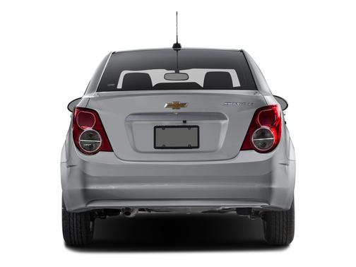 Summit White 2016 Chevrolet Sonic LT