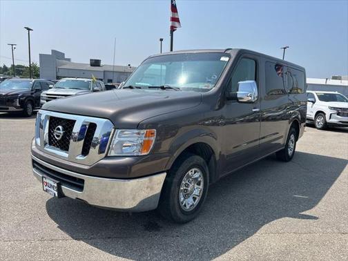2013 Nissan NV Passenger NV3500 HD S V8