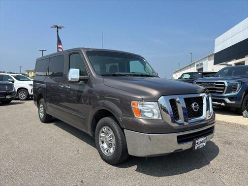 2013 Nissan NV Passenger NV3500 HD S V8