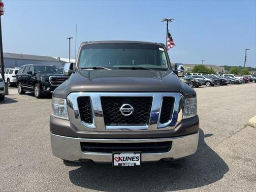2013 Nissan NV Passenger NV3500 HD S V8