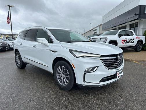2022 Buick Enclave AWD Essence