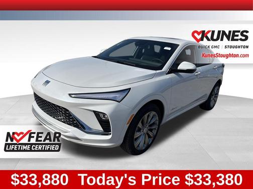 White Frost Tricoat 2026 Buick Envista Avenir FWD