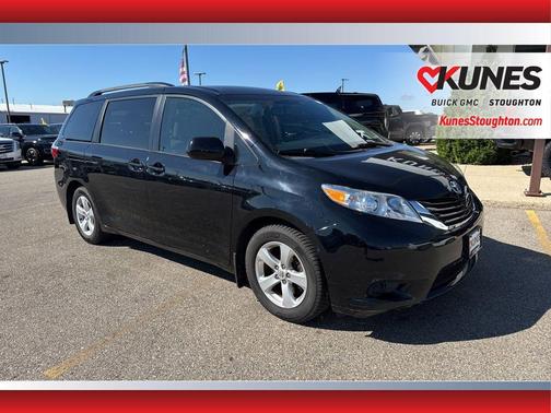 2016 Toyota Sienna SE