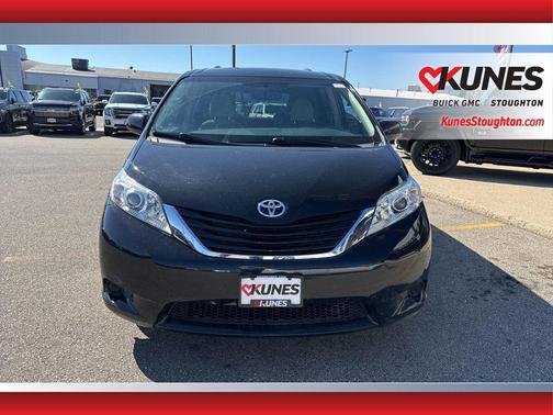 2016 Toyota Sienna SE