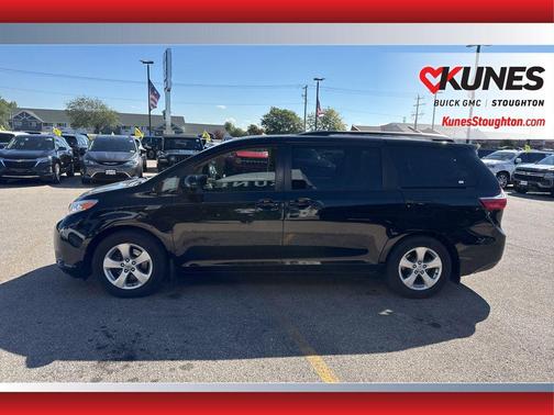 2016 Toyota Sienna SE