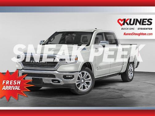 Ivory White Tri-Coat Pearlcoat 2024 RAM 1500 Limited