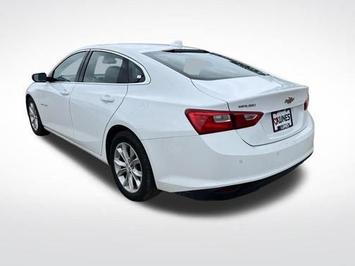 Summit White 2024 Chevrolet Malibu LT