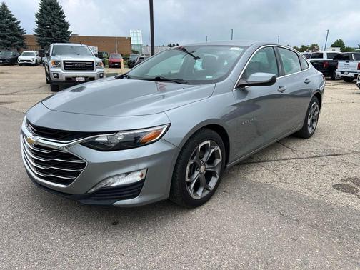 Sterling Gray Metallic 2023 Chevrolet Malibu LT