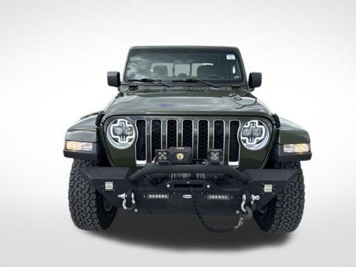 Sarge Green Clearcoat 2022 Jeep Gladiator Overland
