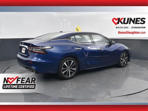 2023 Nissan Maxima SV Xtronic CVT