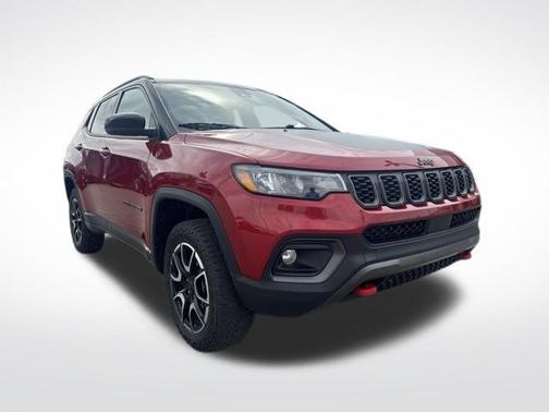 Red Hot Pearlcoat 2025 Jeep Compass Trailhawk