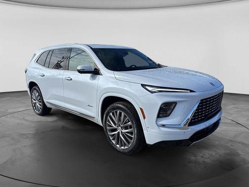 iridescent white tricoat 2026 Buick Enclave Avenir