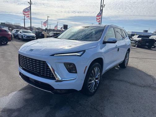 iridescent white tricoat 2026 Buick Enclave Avenir