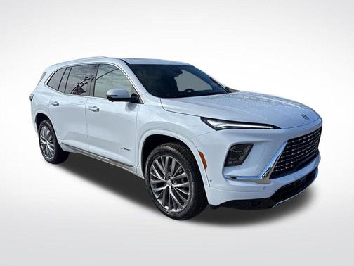 iridescent white tricoat 2026 Buick Enclave Avenir