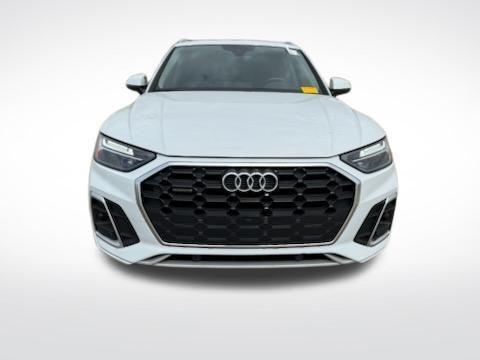 Glacier White Metallic 2023 Audi Q5 45 S line Premium