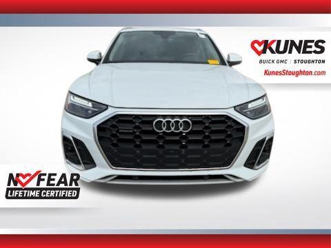Glacier White Metallic 2023 Audi Q5 45 S line Premium