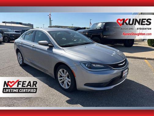 2016 Chrysler 200 LX