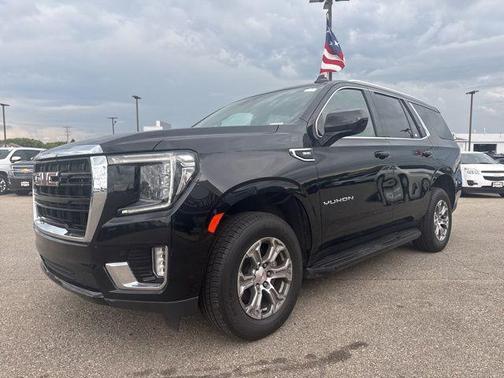 2023 GMC Yukon SLE