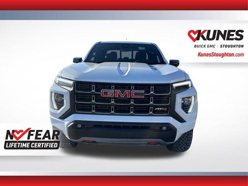 2024 GMC Canyon AT4
