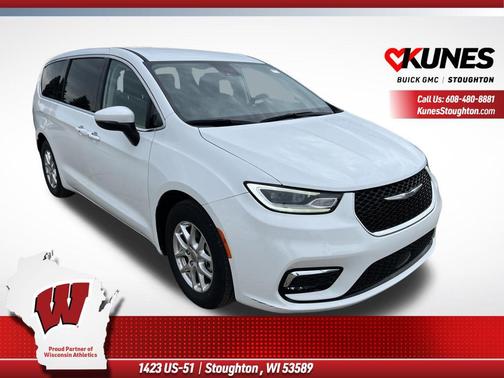 Bright White Clearcoat 2023 Chrysler Pacifica Touring L