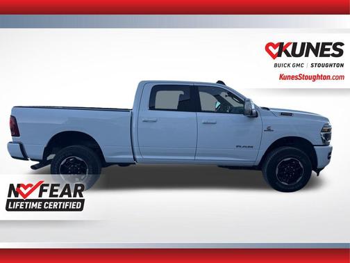 Bright White Clearcoat 2026 RAM 2500 Laramie Crew Cab 4x4 6'4' Box