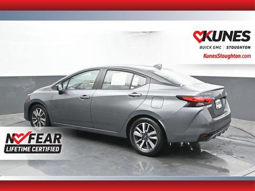 2023 Nissan Versa 1.6 SV