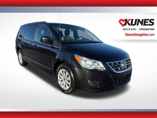 2012 Volkswagen Routan SE