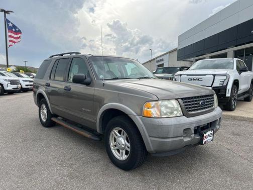 2002 Ford Explorer XLS