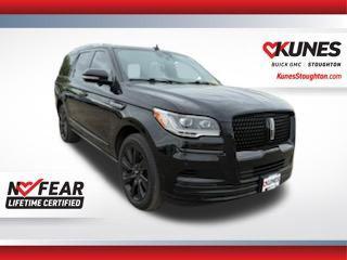 Infinite Black Metallic Clearcoat 2024 Lincoln Navigator Reserve