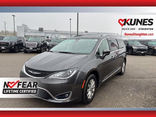 2019 Chrysler Pacifica Touring L