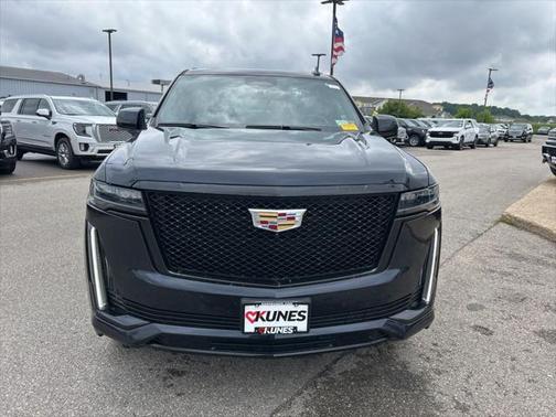 2023 Cadillac Escalade ESV Sport