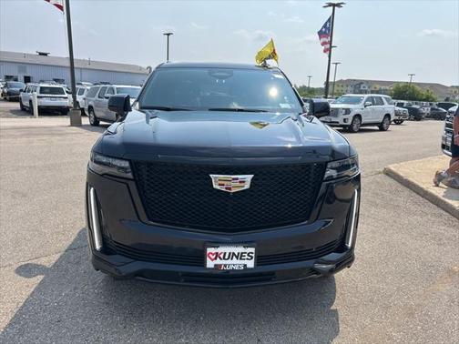 2023 Cadillac Escalade ESV Sport