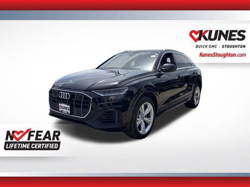 Mythos Black Metallic 2023 Audi Q8 55 Premium