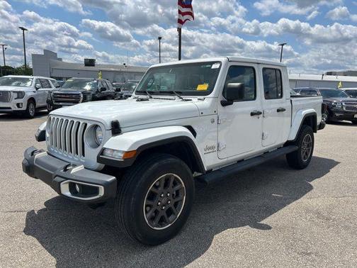 2023 Jeep Gladiator Overland