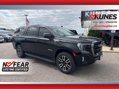 2021 GMC Yukon XL 4WD AT4