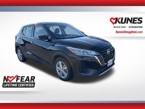 2022 Nissan Kicks S