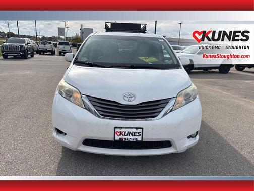 2012 Toyota Sienna XLE