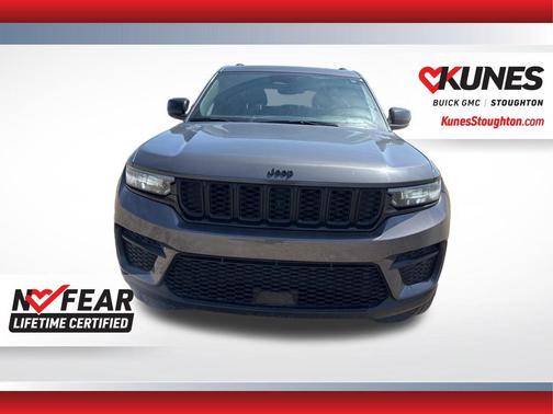 Baltic Gray Metallic Clearcoat 2024 Jeep Grand Cherokee Altitude