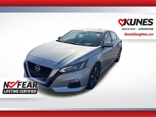 2022 Nissan Altima 2.5 SV