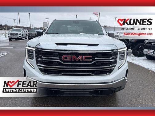 2025 GMC Sierra 1500 SLT