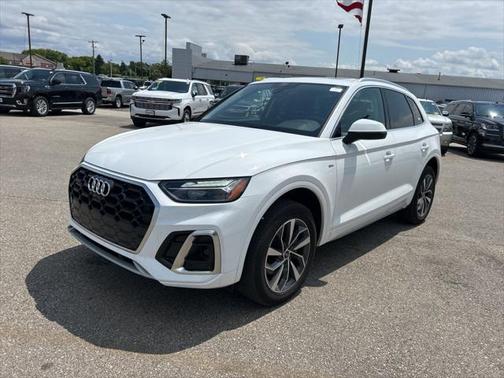 2024 Audi Q5 45 S line Premium Plus